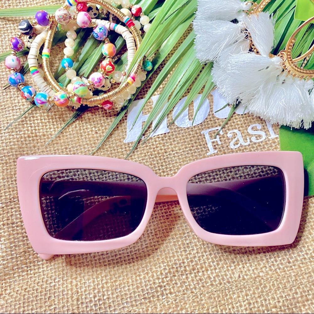 ‼️🔥 New Cat Eye Frames- Pink